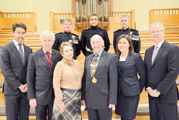 Eton College carol concert commemorates World War One centenary