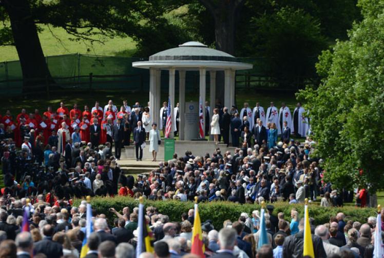 Queen joins Duke of Cambridge, David Cameron and other dignitaries at Runnymede